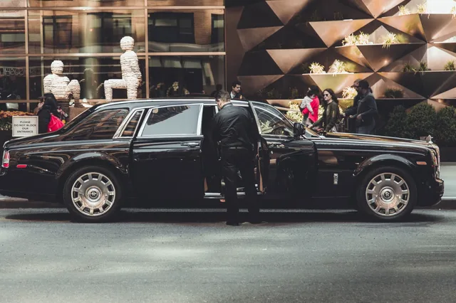 How Much Does a Limo Rental Cost?