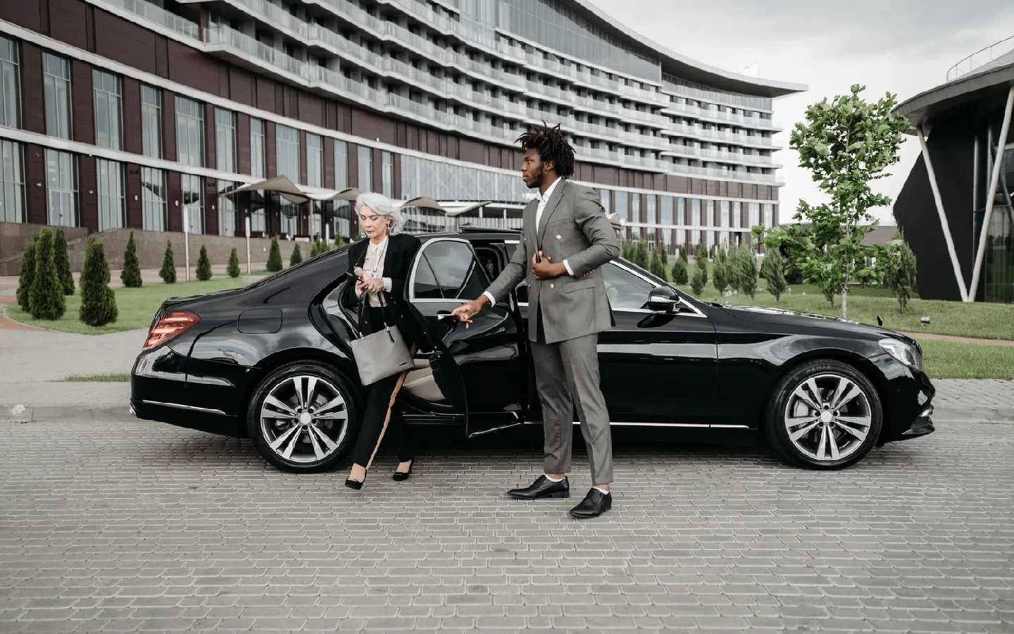Premium chauffeured black car service