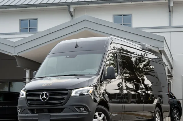 Mercedes-Benz Sprinter 15 Passenger